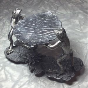 Metzke frogs signed pewter small stand tealight or whatever dated 1994 vintage